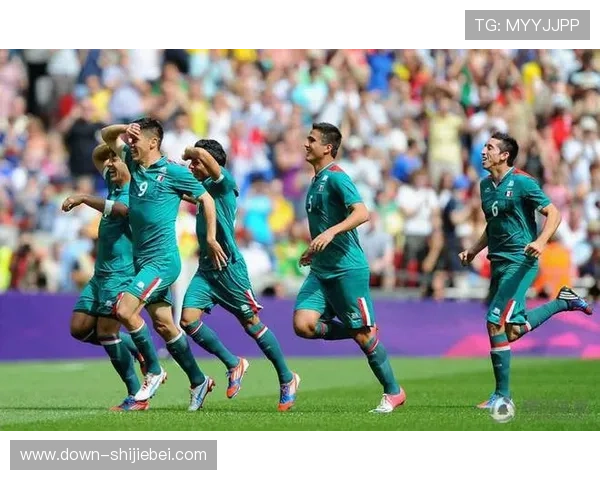 墨西哥世界杯阵容深度分析：后防、中场与前锋的战术布局与人员配置